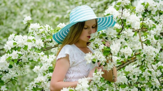 Beautiful woman with white flowers - Young Woman Beauty Sexual Girls Model Photosession