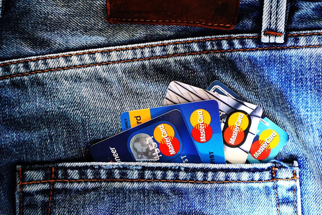 blue-master-card-on-denim-pocket-