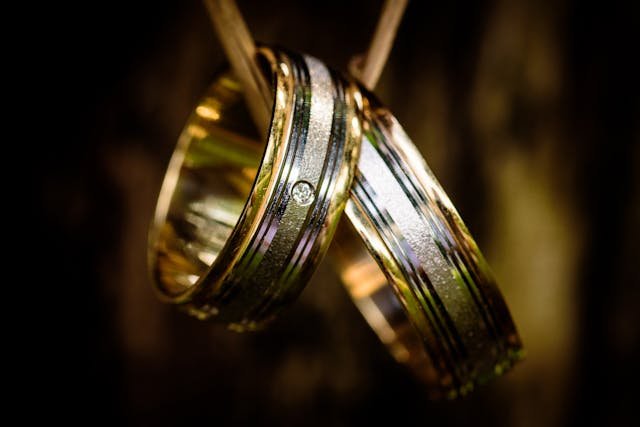 2 wedding rings