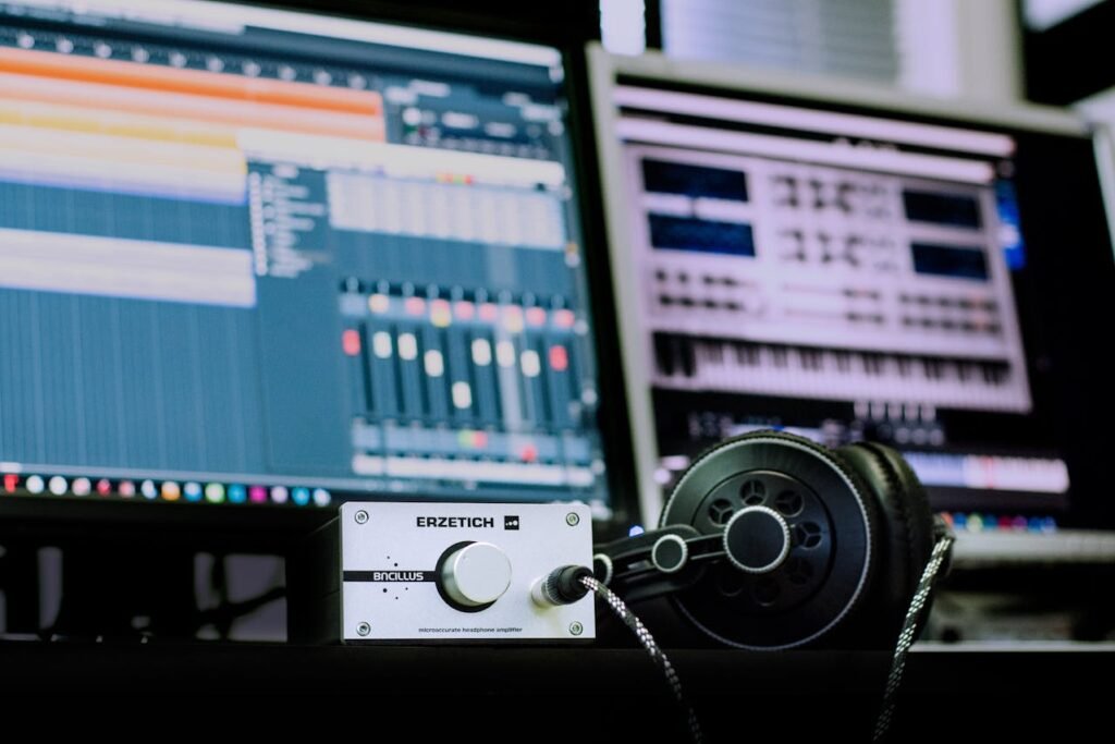 headphone-and-amplifier