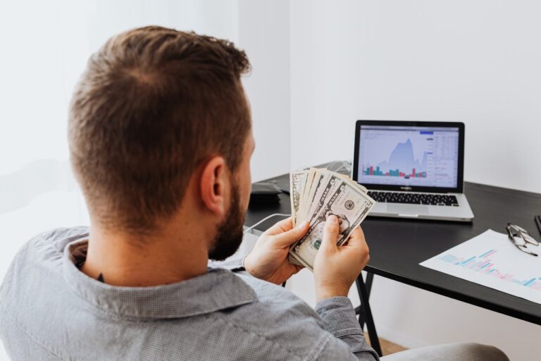 10 AI Side Hustles People Are Using to Make Extra Money in 2026